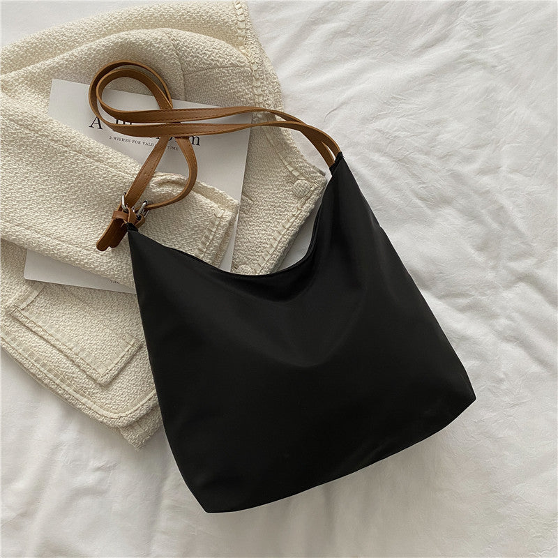 Modern Minimalist Shoulder Bag
