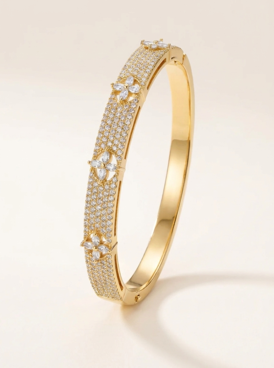 Estelle Star Bangle