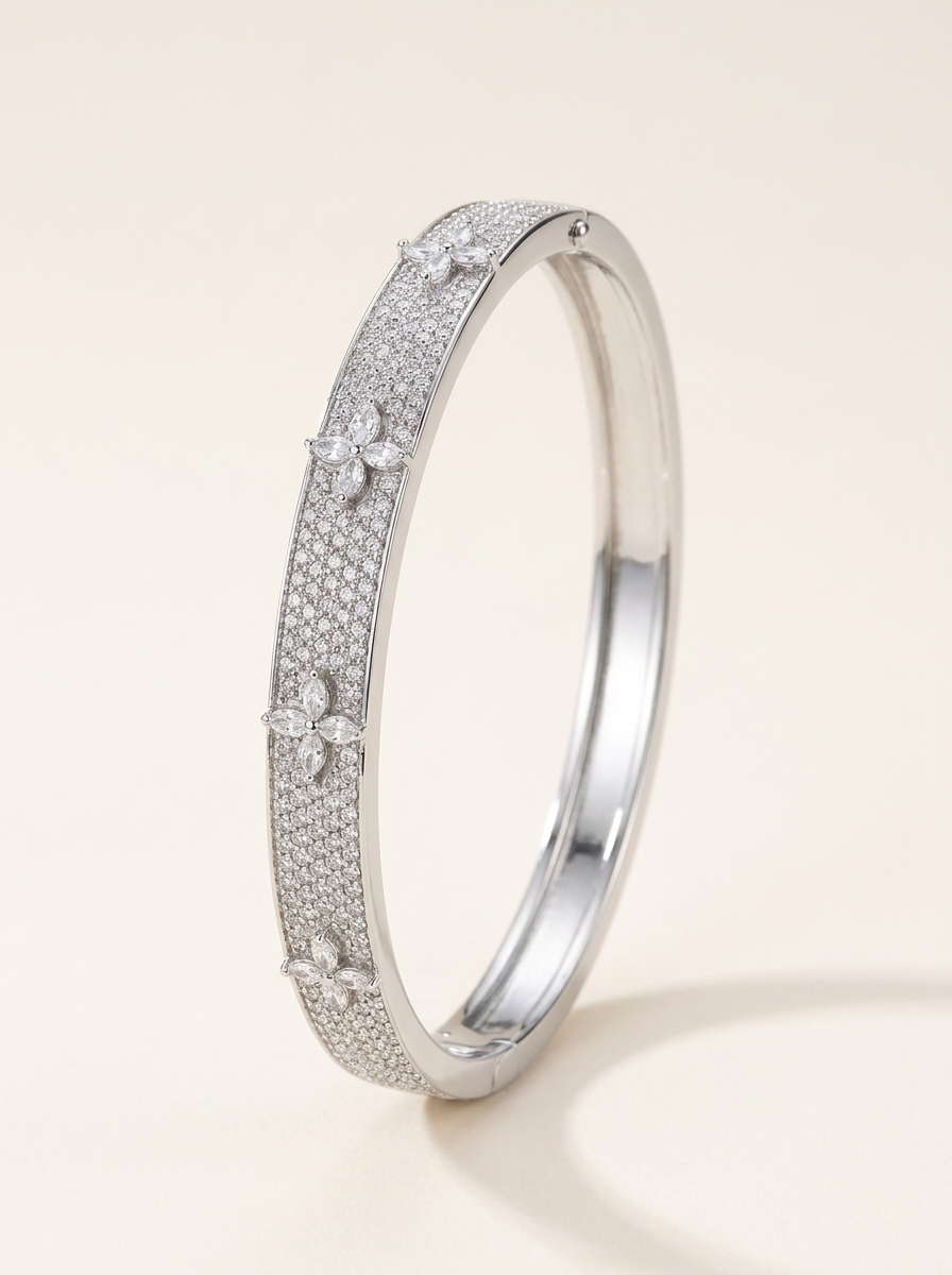Estelle Star Bangle
