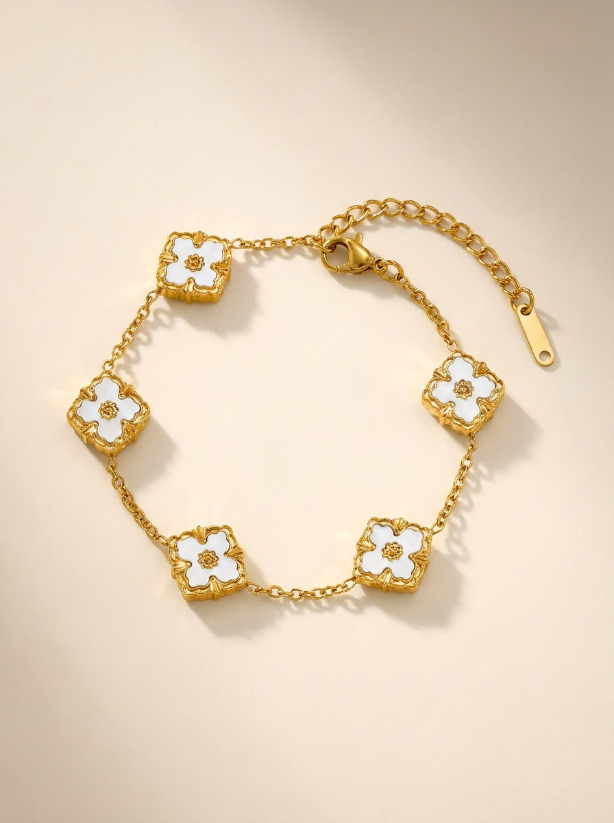 Clara Clover Bracelet