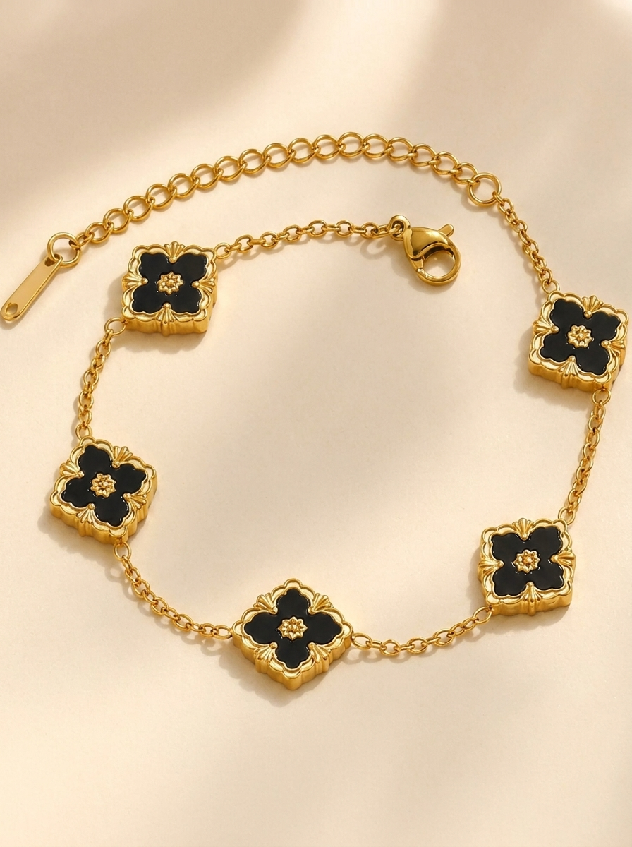 Clara Clover Bracelet